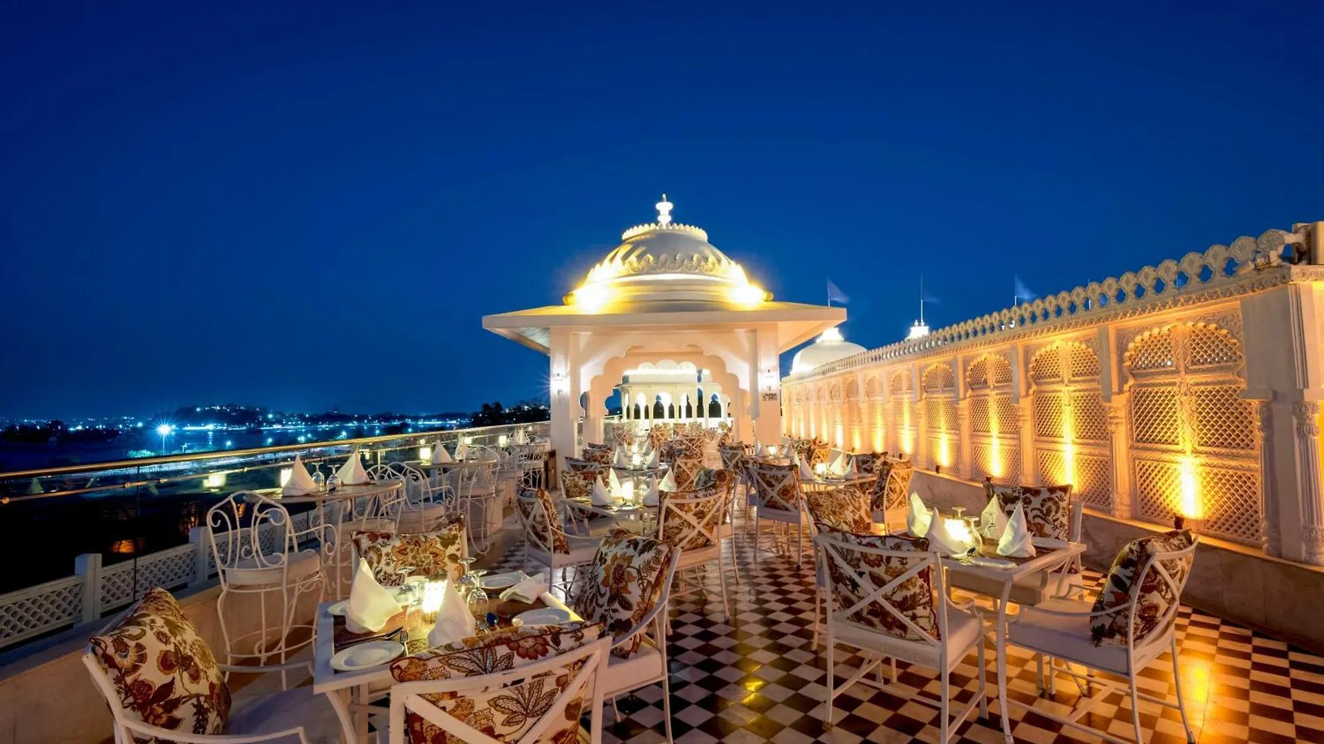 Radisson Blu Udaipur Palace Resort & Spa 5*,
