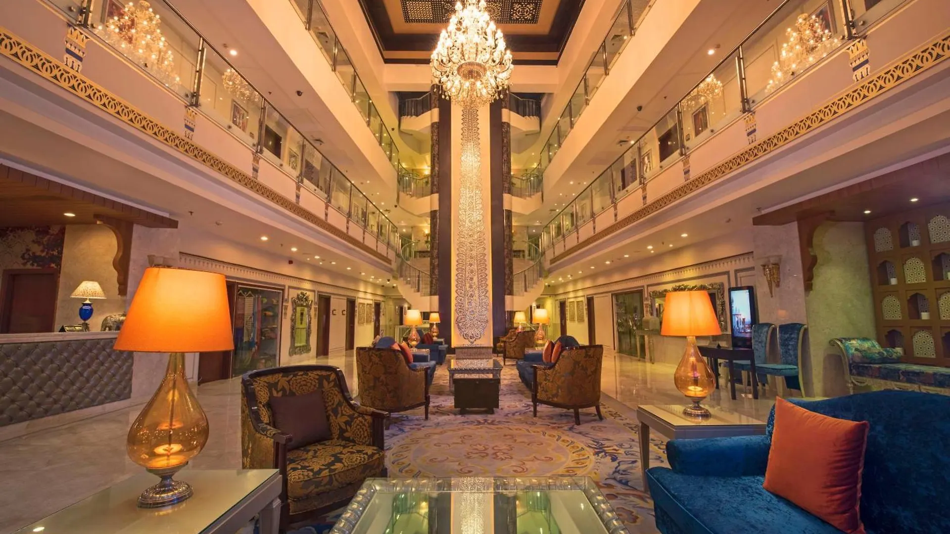 Radisson Blu Udaipur Palace Resort & Spa